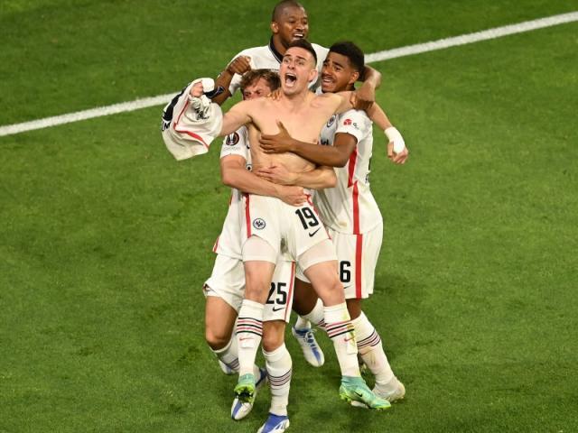 1652965589908039745.jpg 1652965589908039745.jpg